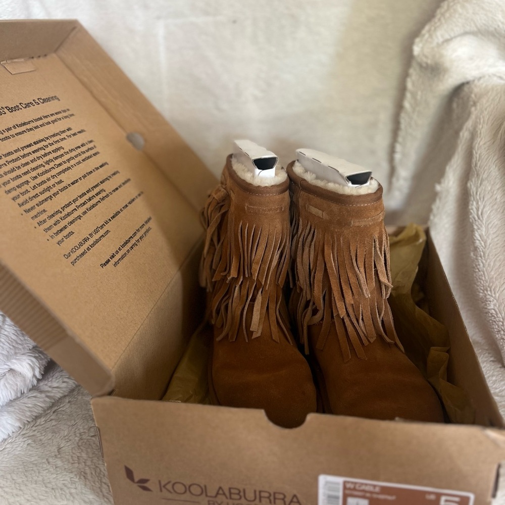 Koolaburra Tan Fringe Boots
